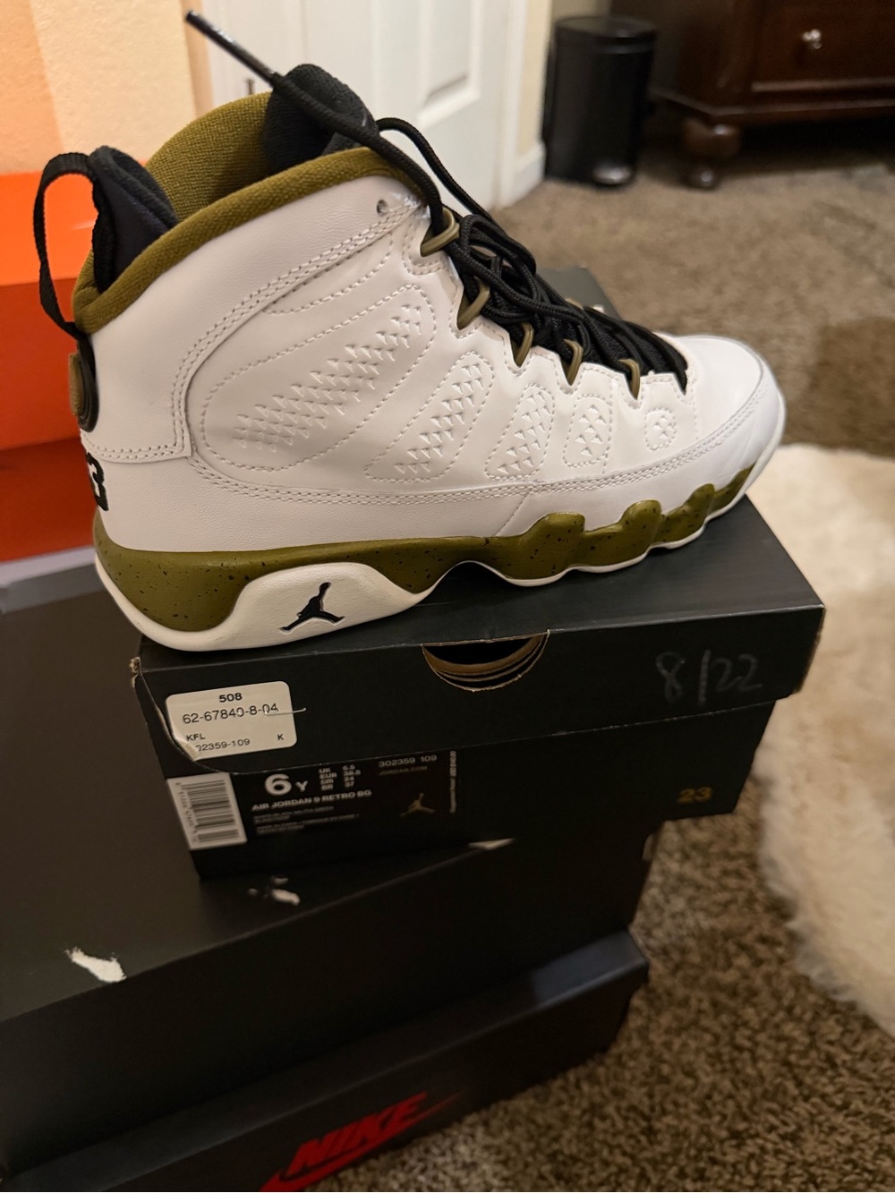 Jordan Retro 9 - White and Olive Green Basketball Sneaker